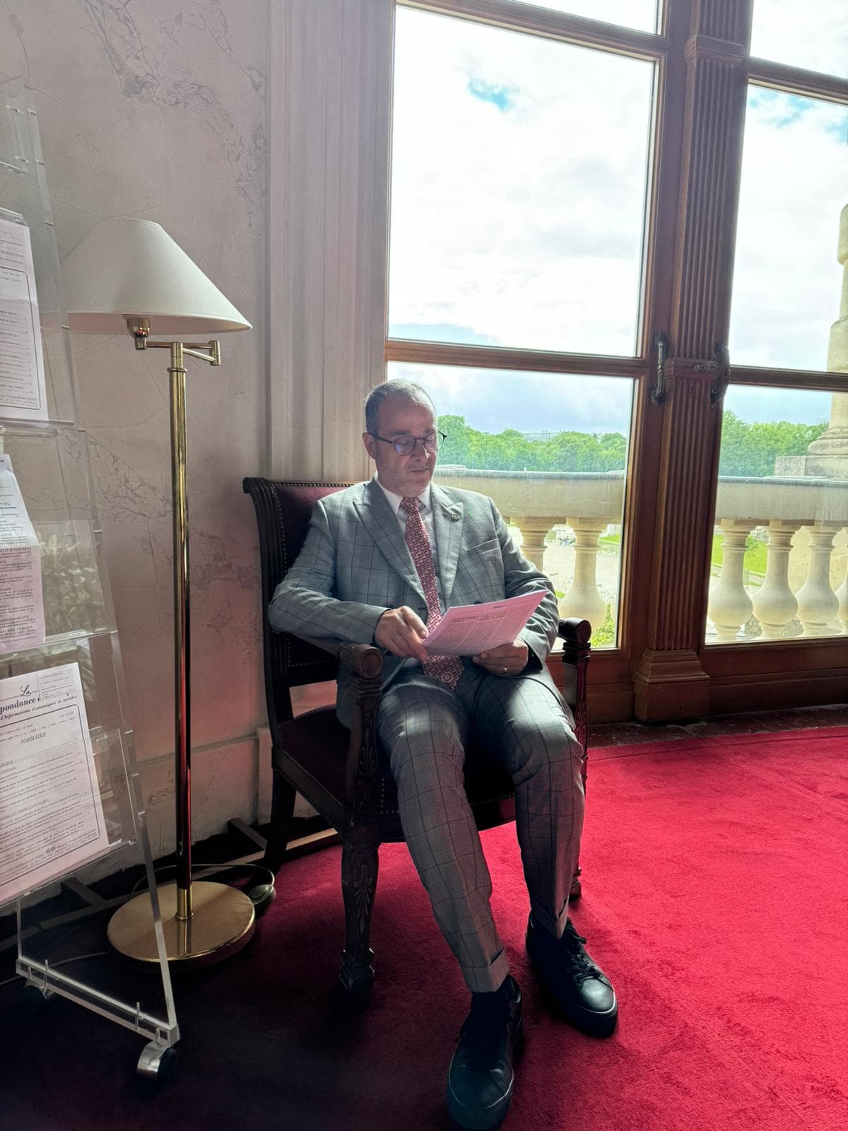 Jean-Noël Sanchez au Sénat, lecture d'un document.